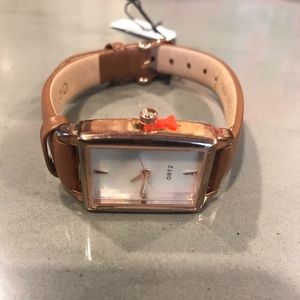 Women’s mother of pearl watch